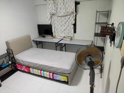 Blk 215 Bukit Batok Street 21 (Bukit Batok), HDB 3 Rooms #573935101